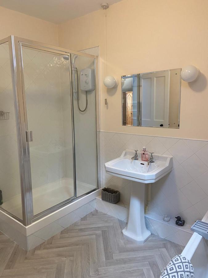 Fabulous 2 Bedroom House Just Outside Edinburgh Auchendinny Bagian luar foto